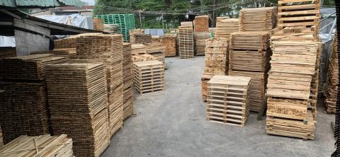 Pallet Gỗ Thương Hiệu Pallet Vương Minh Khang ( VMK)